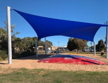 Arno Bay Jumping Pillow